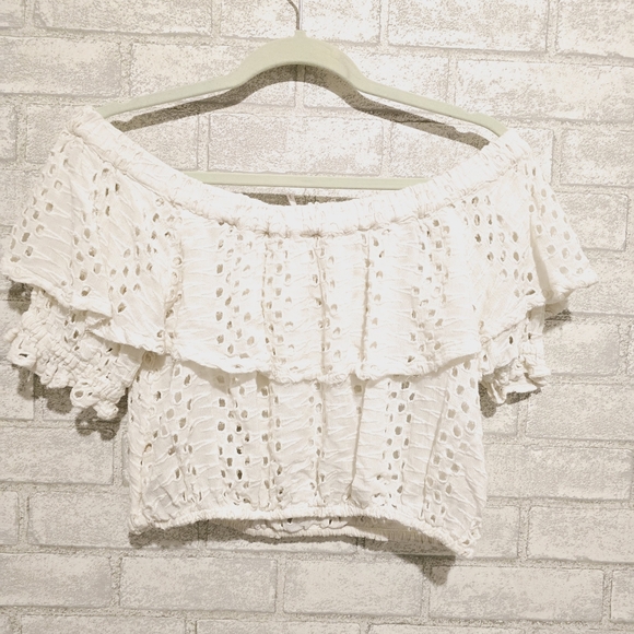 Free People Eyelet Boho Crop top - Picture 6 of 8